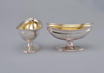 A PAIR OF SALT CELLARS,  Henry Chawner & John Eames. London 1796.