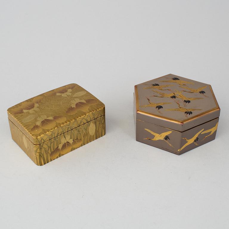 Two Japanese lacqured boxes with covers, early 20th Century.