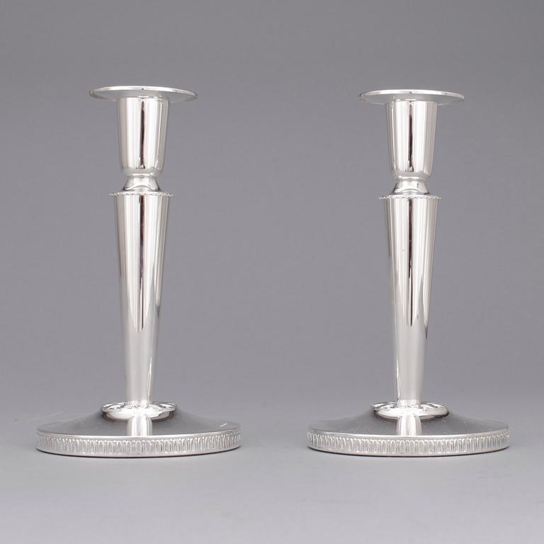 LJUSSTAKAR, ett par, silver, Ceson, Göteborg, 1995.