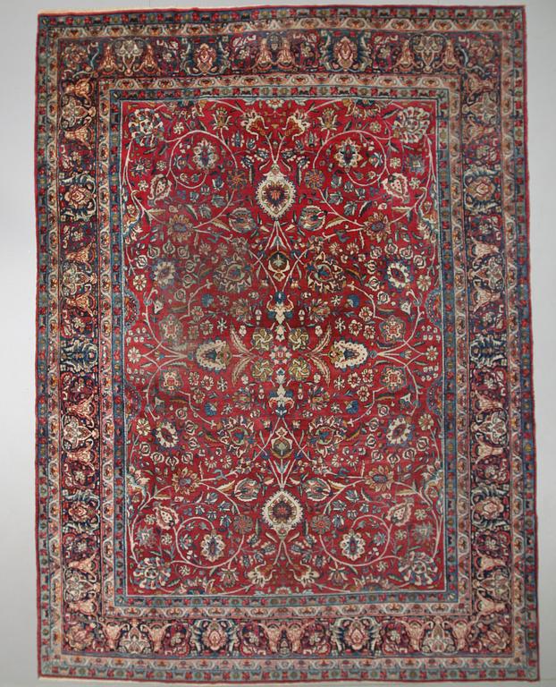 MATTA, orient, old ca 365 x 270 cm.