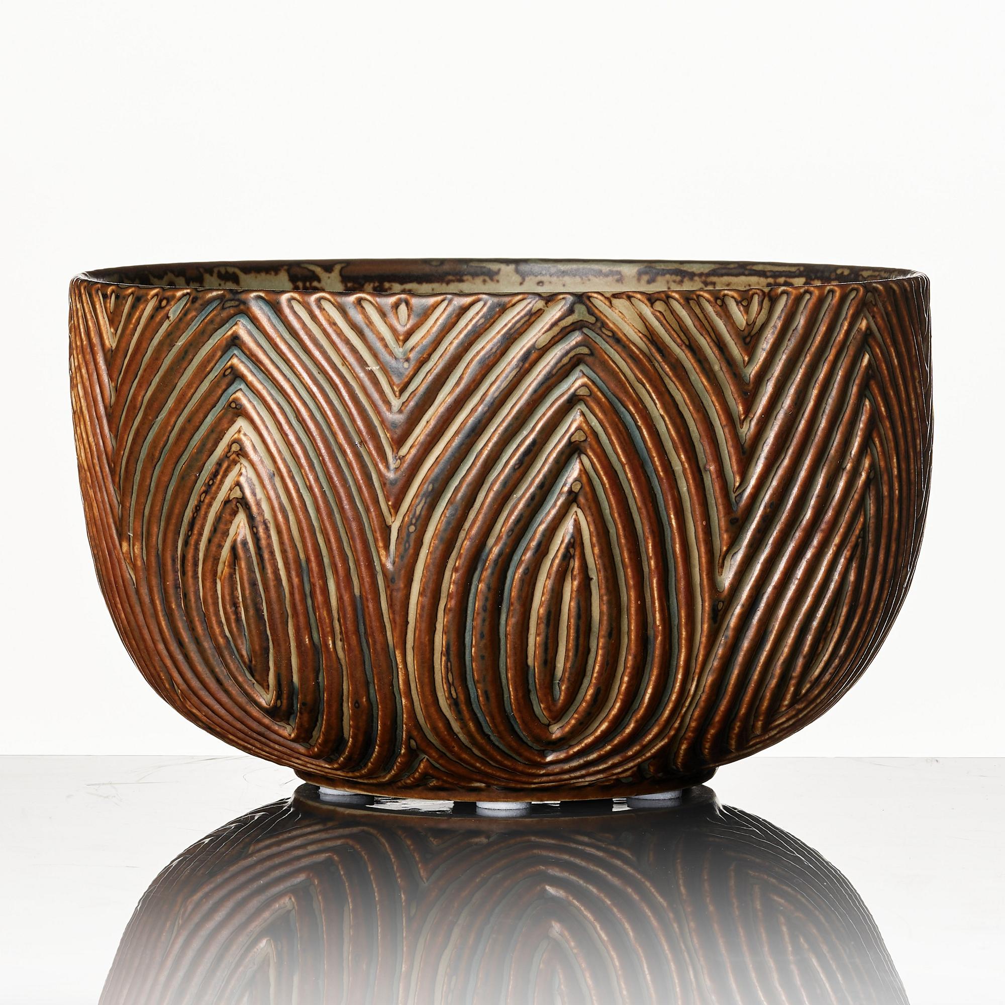 Axel Salto, skål, "räfflad stil", Royal Copenhagen, Danmark 1968, modell 20568.