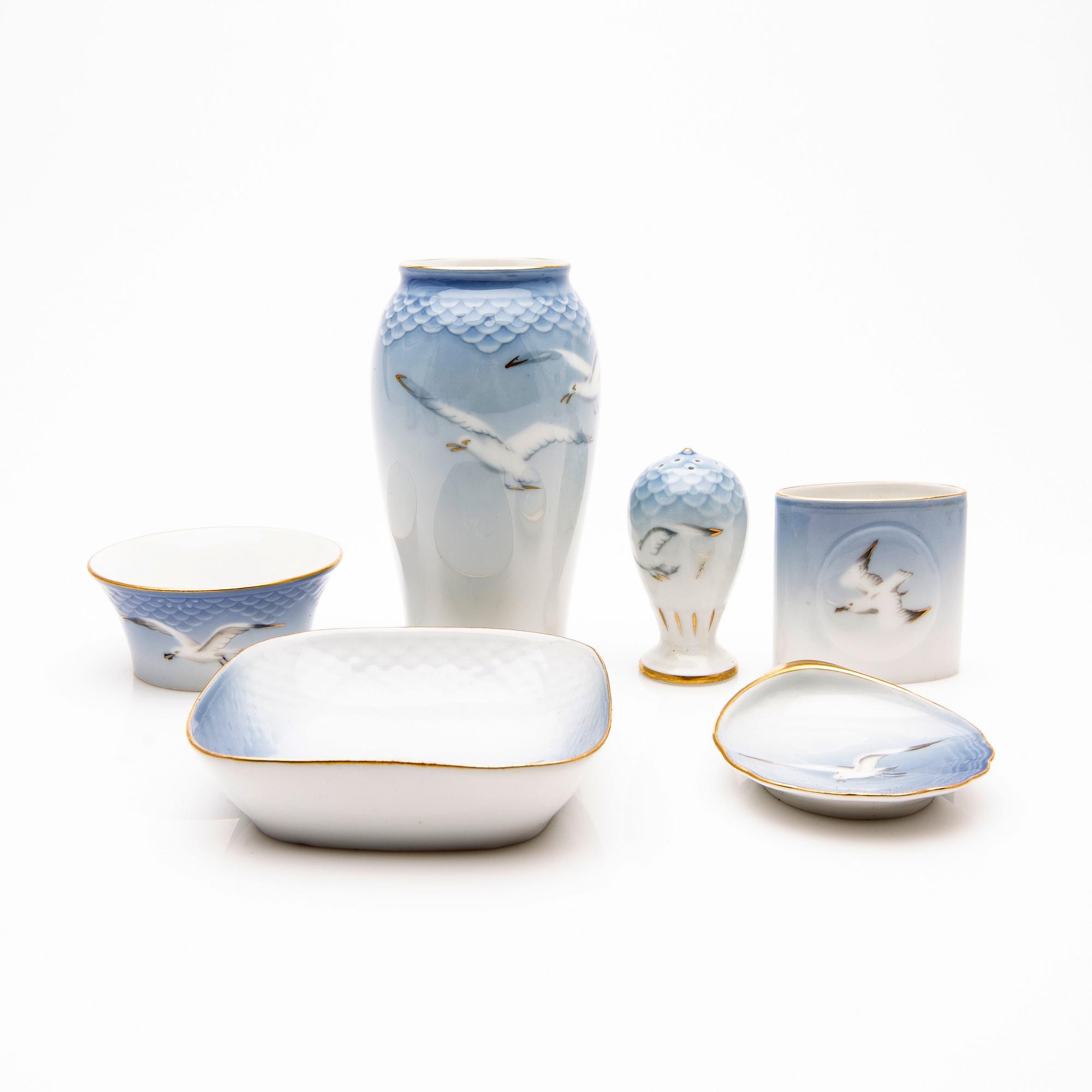 Bing & Grøndahl, Service 91 pcs "Måsen", Denmark, 20th century.
