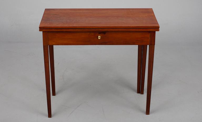 SPELBORD, mahongy, sengustaviansk, sekelskiftet 1700/1800.