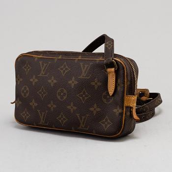 LOUIS VUITTON, 'Marly Bandouliere'.