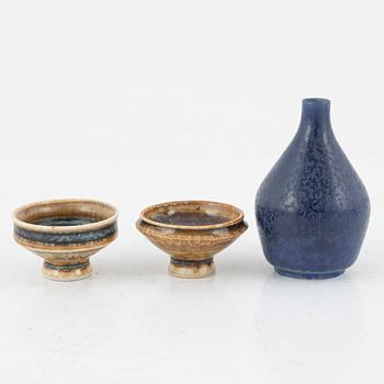 18 miniature stoneware vases and bowls, including Höganäs, Stig Lindberg and Bernt Friberg.