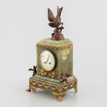 Table pendulum clock, late 19th century.
