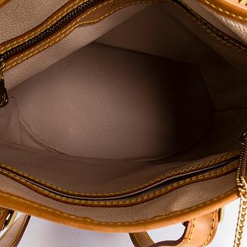 Louis Vuitton, laukku, "Petit Bucket", sekä pochette.