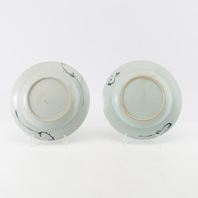 A group of 10 odd blue and white dinner plates, Qing dynasty, 18th/19th century.