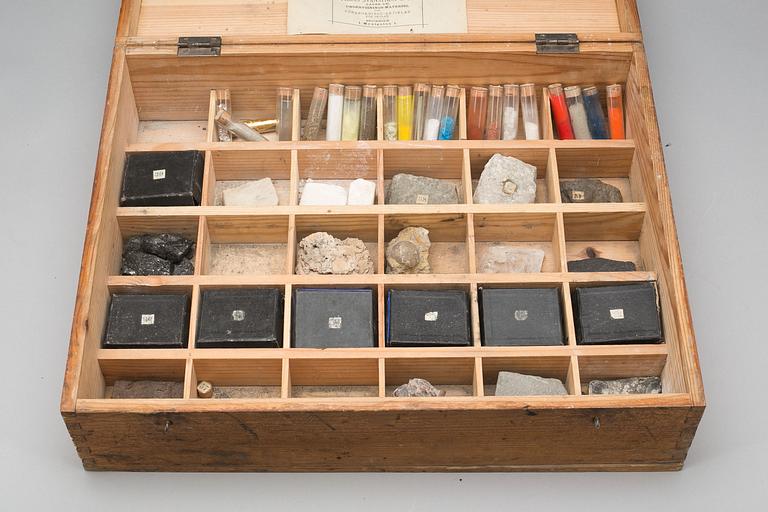 MINERALSAMLING FÖR SKOLOR, 1900-talets första del.