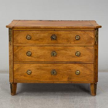 A Gustavian chest of drawers, 18th Century.