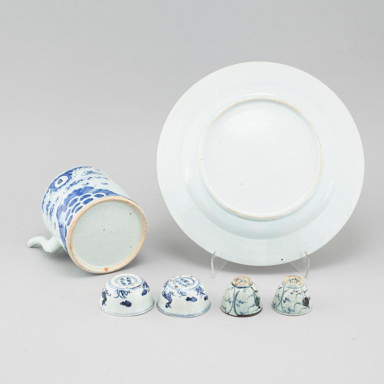 Six pieces of chinese porcelain, 18th and 19th century.