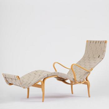 Bruno Mathsson, a "Pernilla 3" lounge chair, Firma Karl Mathsson, Värnamo, Sweden, 1940s.
