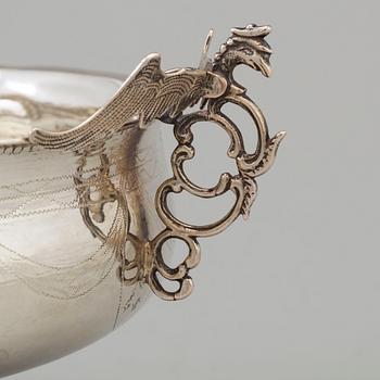 A 1798 silver bowl by Olof Grubb, Hudiksvall,