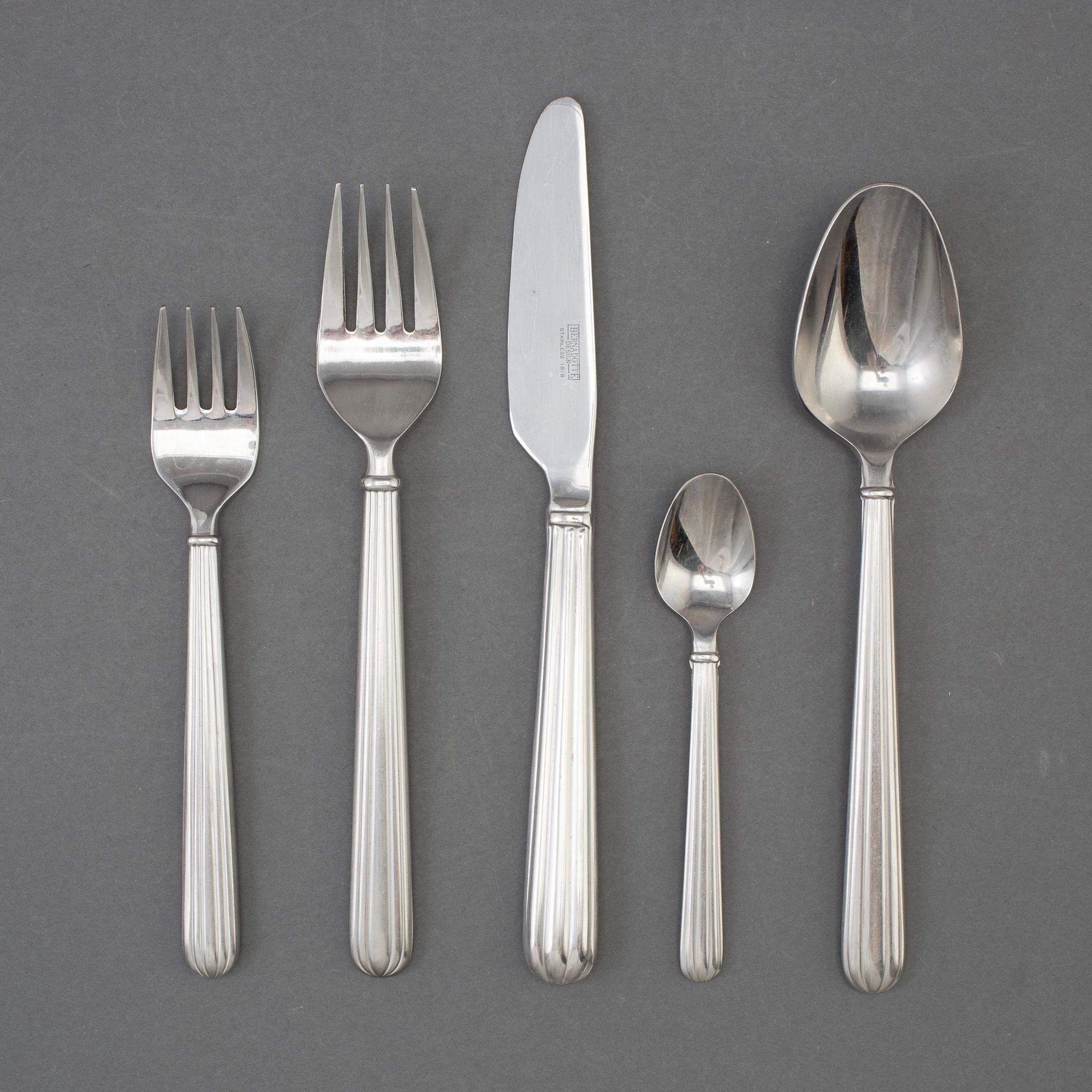SIGVARD BERNADOTTE, 47 pieces of stainless steel cutlery.