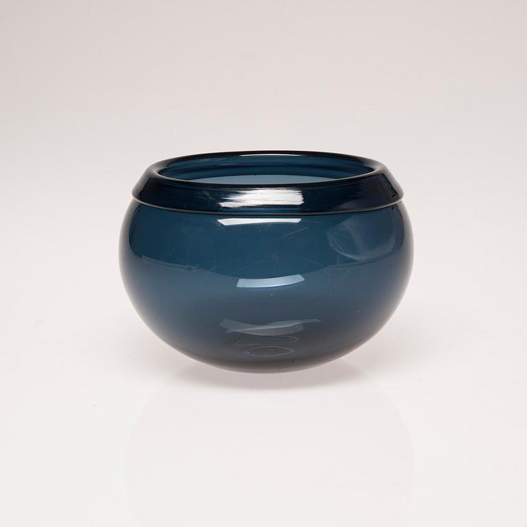 SKÅL, glas, "Pantareuna" signerad Timo Sarpaneva 2302. Iittala. Formgiven 1956.