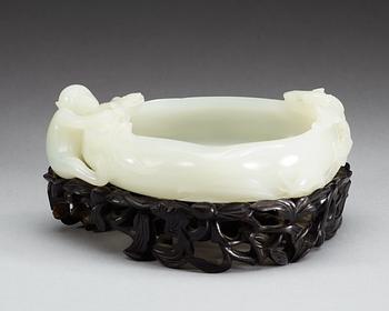 PENSELBAD, nefrit. Qing dynastin, 1900-talets början.