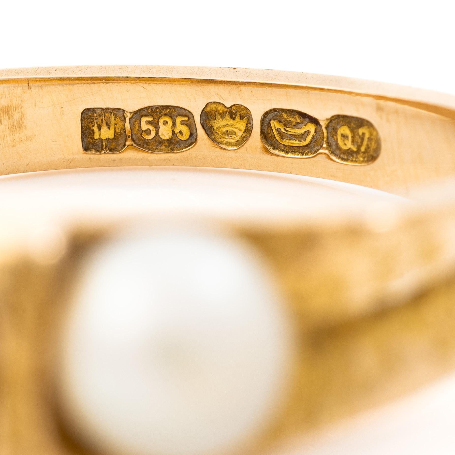 Björn Weckström, ring, "Whisper", "Kuiskaus", 14K gold with two pearls, Lapponia Helsinki 1969.