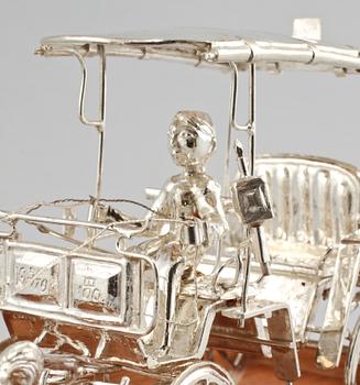 FIGURGRUPP, silver, signerad G Kardjo, orientalisk, 1900/2000-tal. Vikt 140 g.