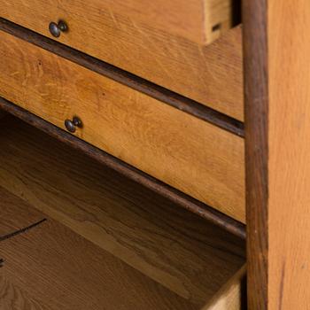 LÅDSKÅP, ek 1900-talets första hälft.