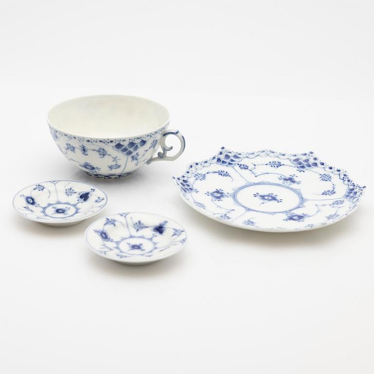 Service pieces, 16 pieces, porcelain, "Blue Fluted", Royal Copenhagen, Denmark.
