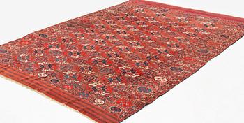 A main carpet, antique, Tekke ca 287 x 215 cm (as well as 1 cm flat weave at the ends).