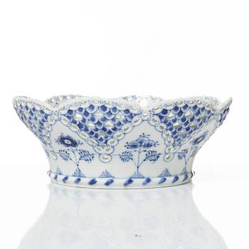 Royal Copenhagen, a 'Musselmalet' / 'Blue Fluted' porcelain bowl, Denmark.