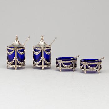 A pair of silver salt cellars and a pair of silver mustard jars, Mema, Lidköping 1966.