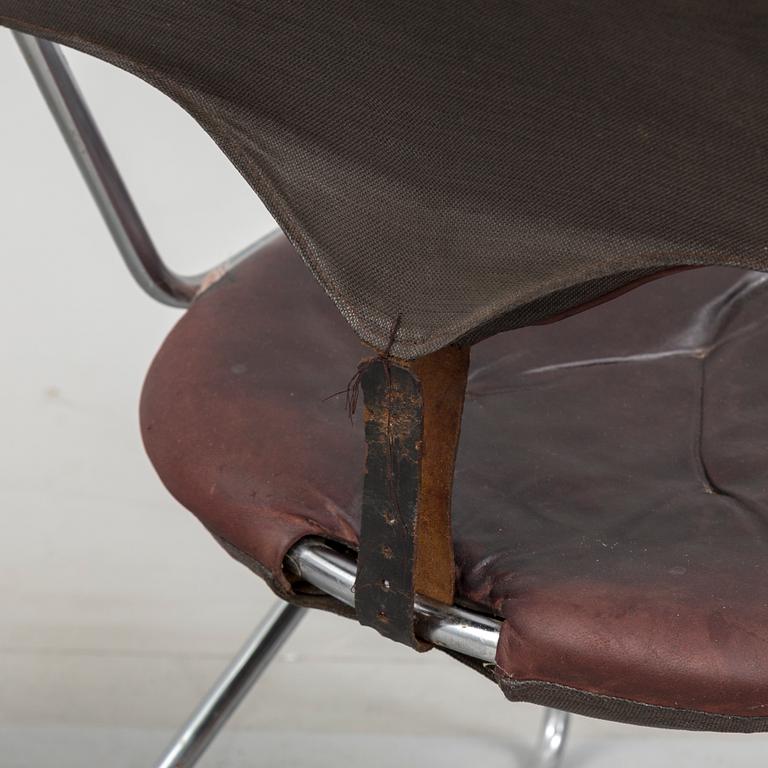 A set of four chairs by Sam Larsson, Dux, late 20th century.