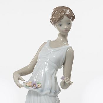 Lladró, figurines, 5 pcs, "Flowers for goddess", "Clumsy me", "Playing with doves", "Blissful youth", "Garden of Athens".