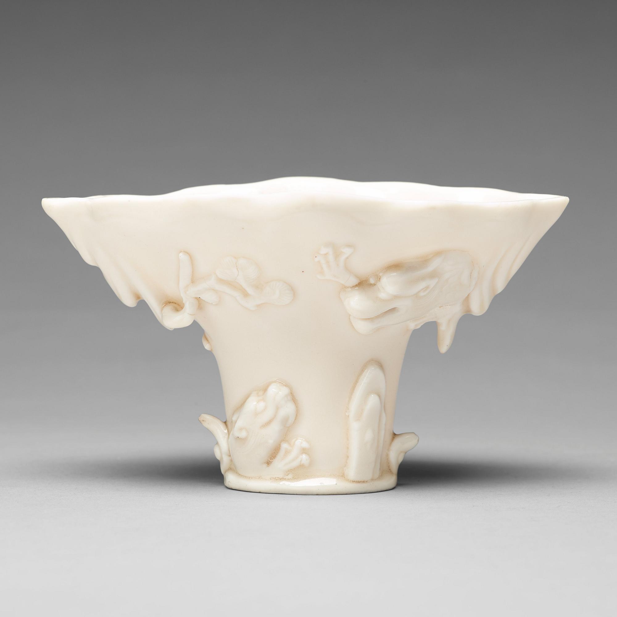 VINOFFERBÄGARE, blanc de chine. Kina, 1600-tal.