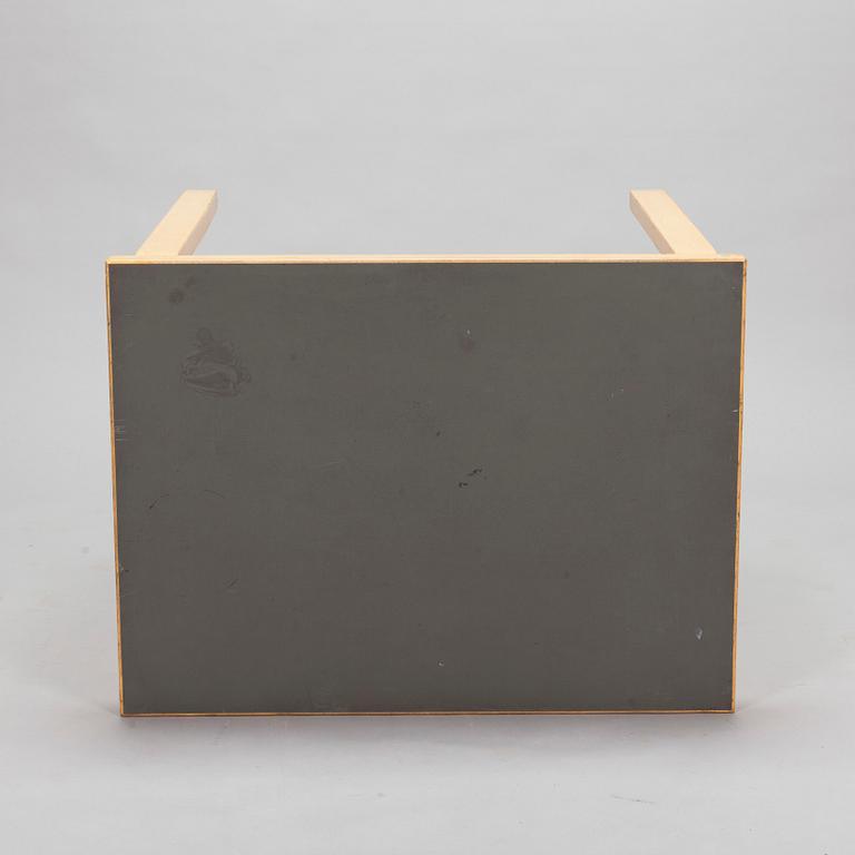 Alvar Aalto, A mid-20th century table for O.Y. Huonekalu- ja Rakennustyötehdas A.B.