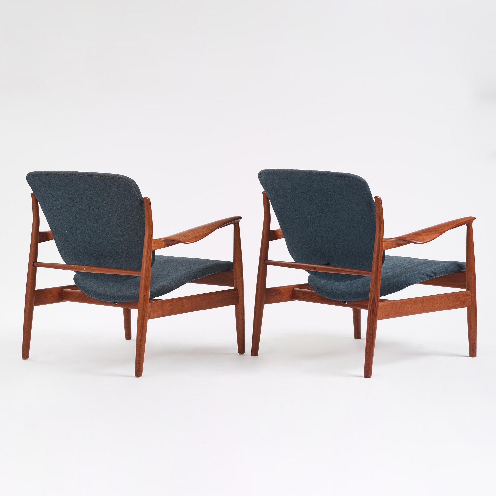 Finn Juhl, fåtöljer, ett par, "FD 136", France & Daverkosen, Danmark, 1950-tal.