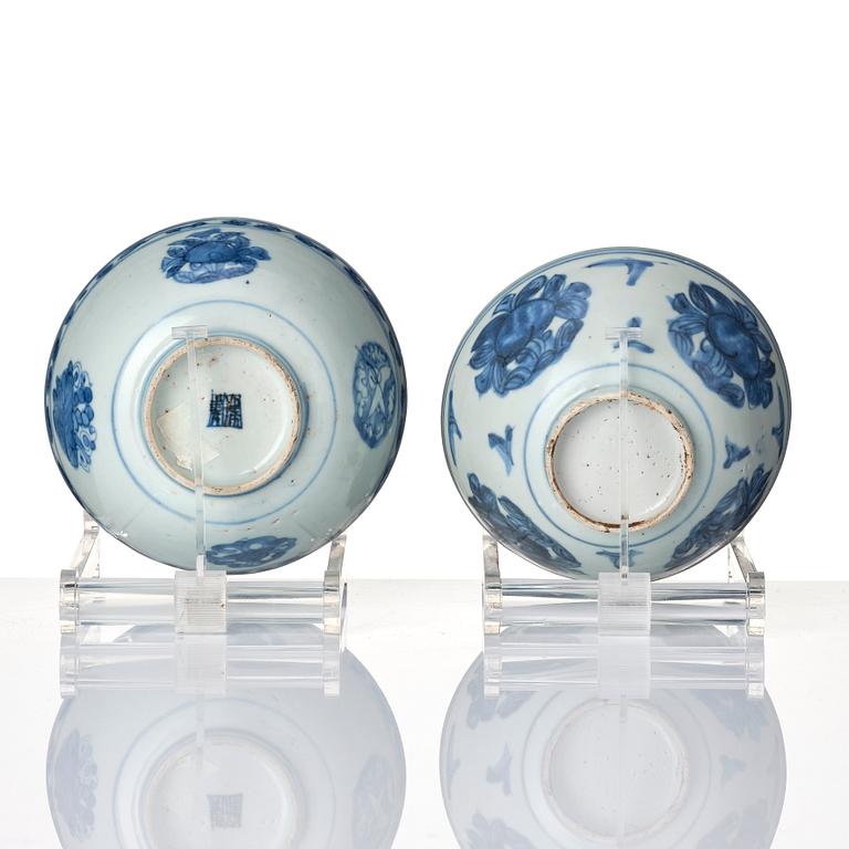 A set of five blue and white bowls, Ming dynasty (1368-1644).