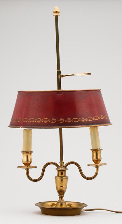 BORDSLAMPA. Empirestil. 1900-talets första hälft.