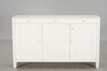 SIDEBOARD, Carl Malmsten, "Talavid", Waggeryds, 1900-talets andra hälft.