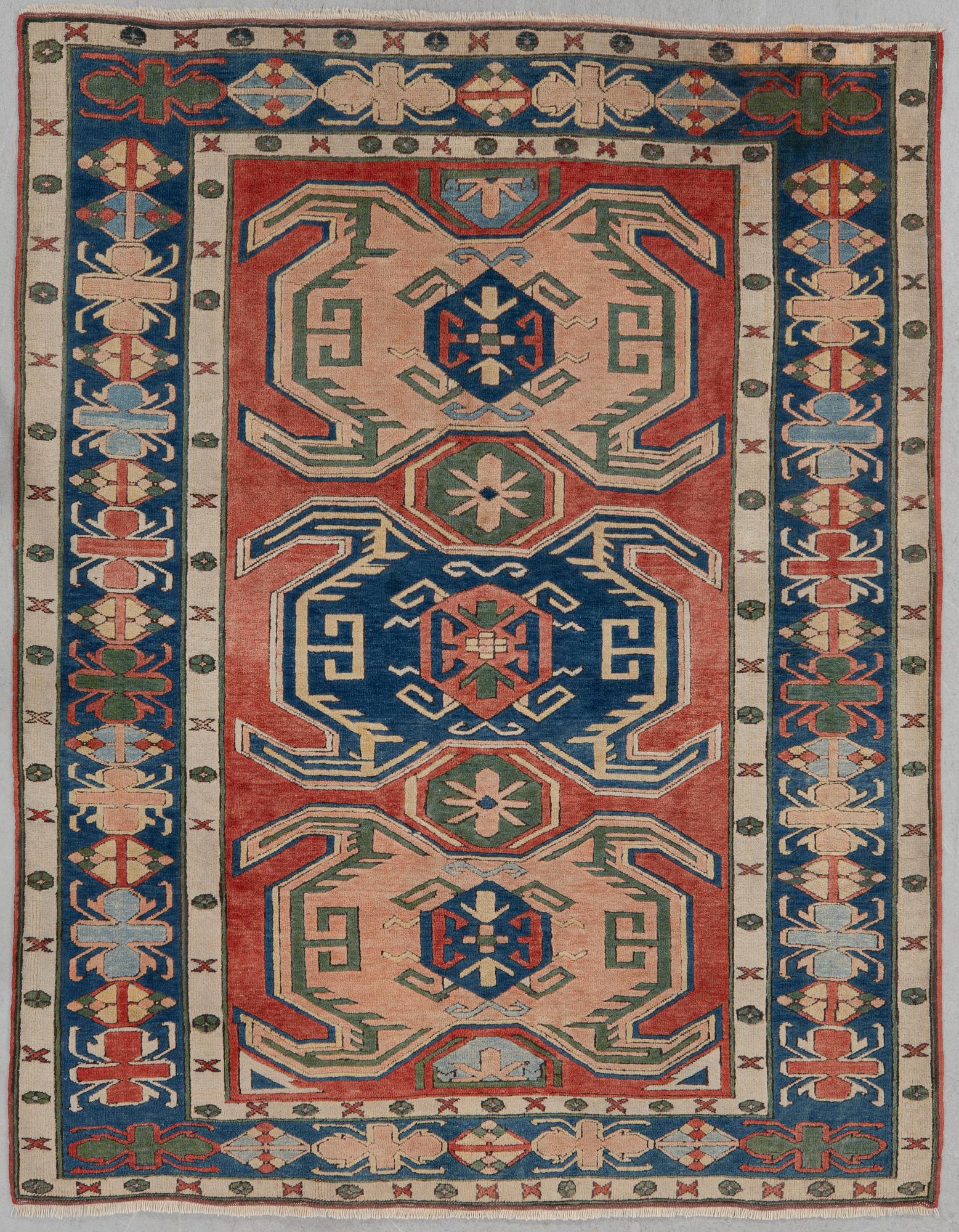 Matta, Konja, ca 222 x 176 cm.