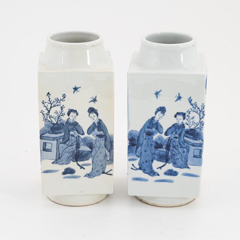 A pair of Chinese blue and white  'Cong' vases, 20th Century.