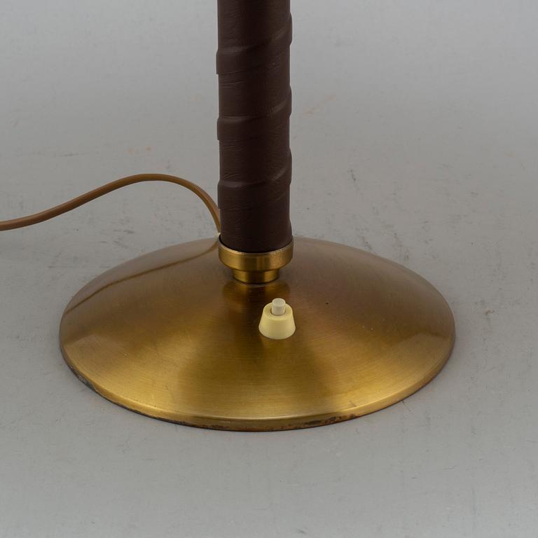 EINAR BÄCKSTRÖM, a brass table lamp, model '5013'.