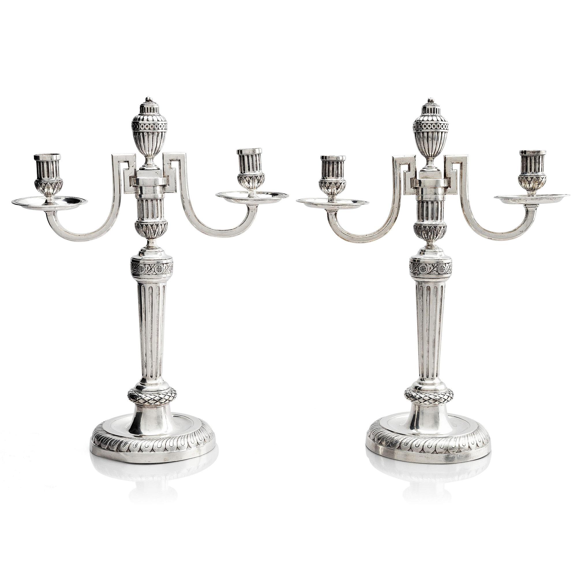 Kungliga kandelabrar, ett par, för två ljus, silver, Österrike, lgnaz Joseph Würth, Wien 1779, Louis XVI.