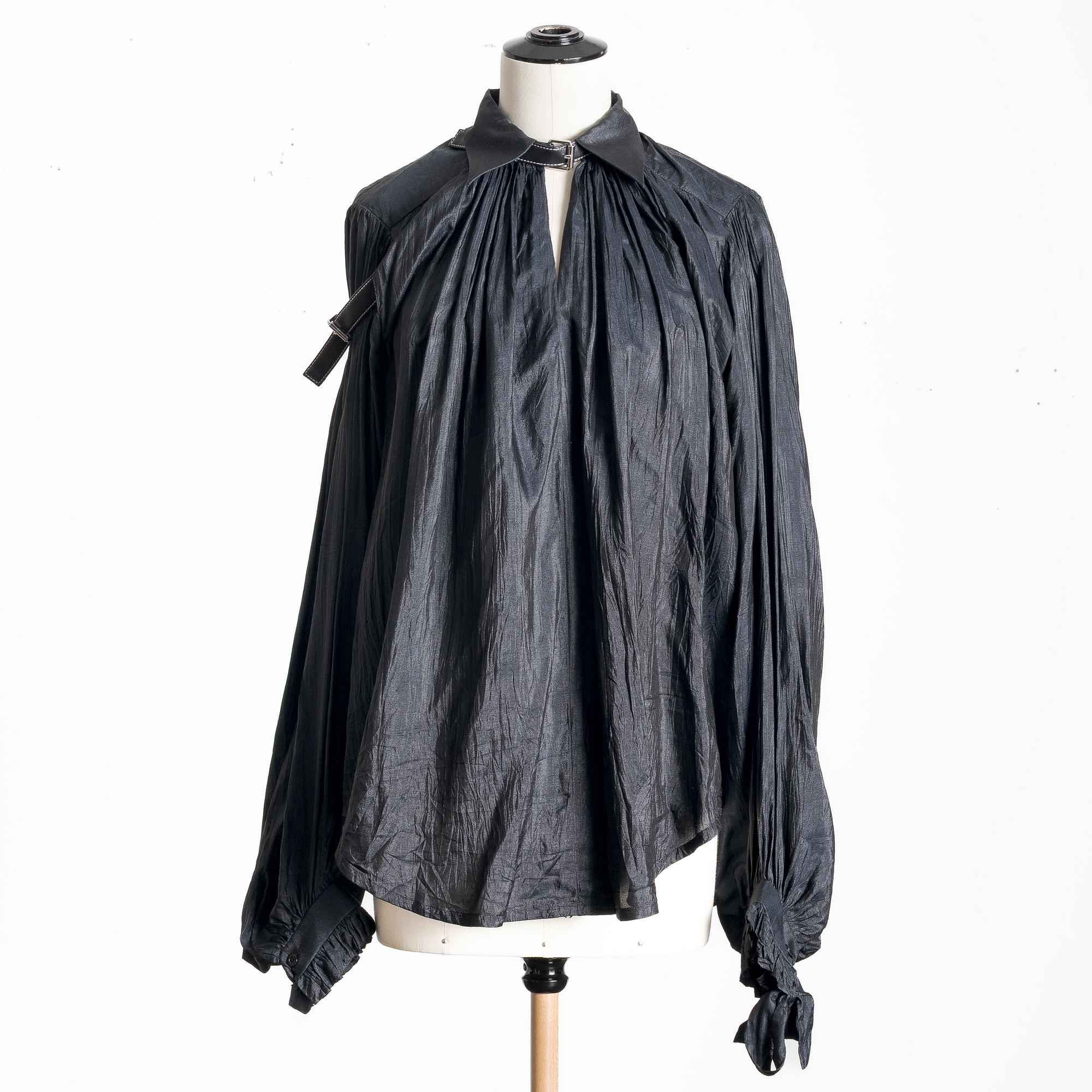 Louis Vuitton, blouse, size Fr 36.