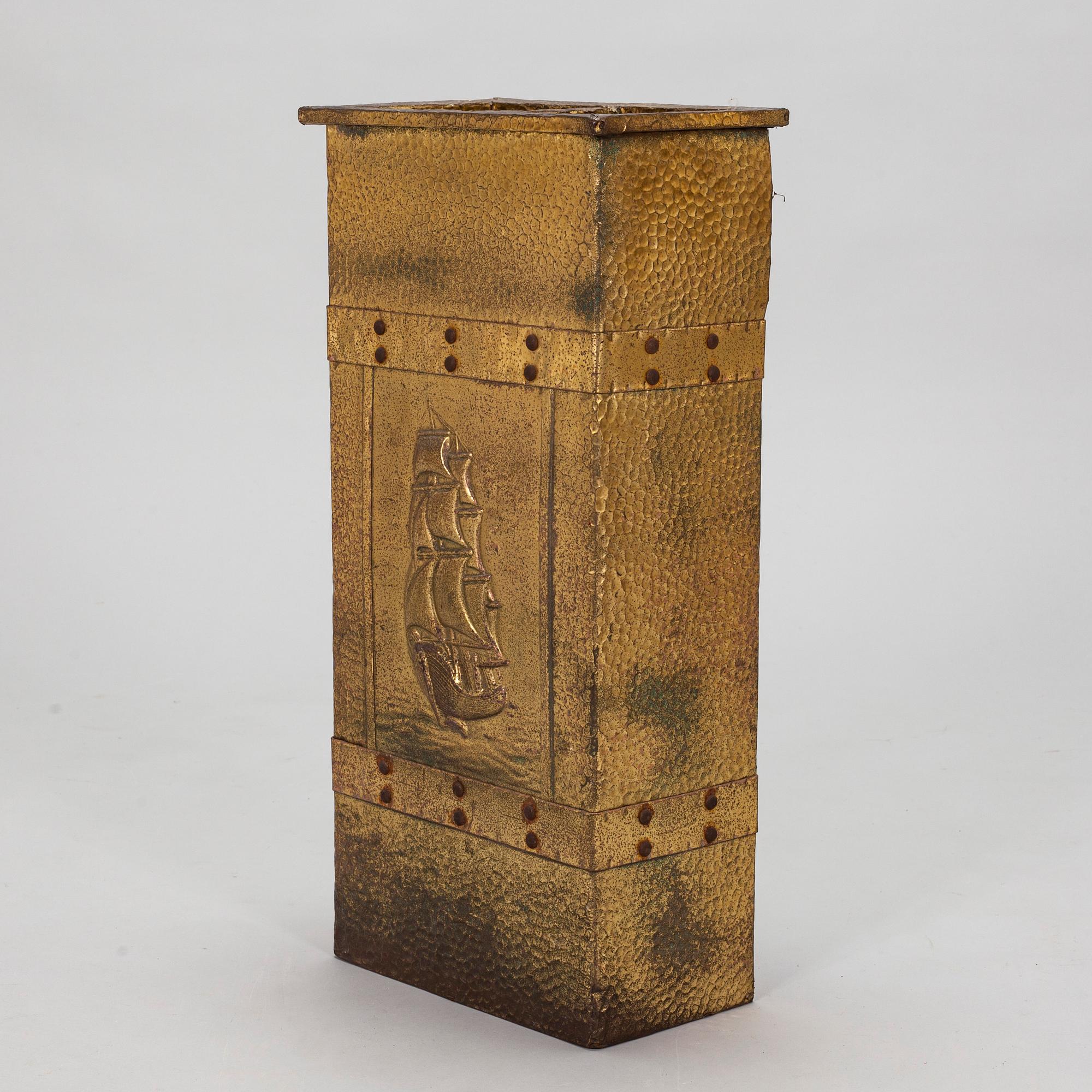 Umbrella stand, first half of the 20th century.