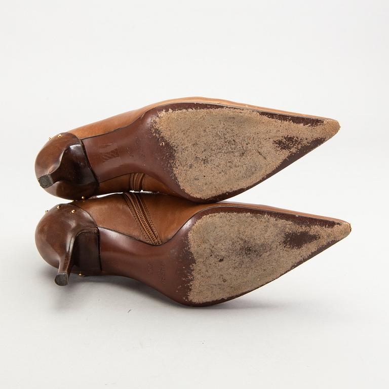 Gucci, shoes, size 38.