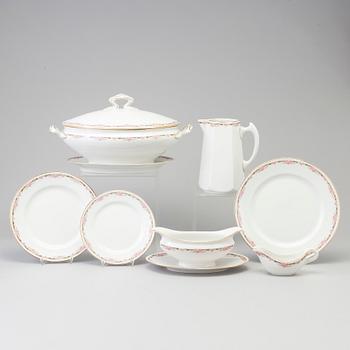 A 62 piece creamware dinner sercice from Rörstrand, 1920's.