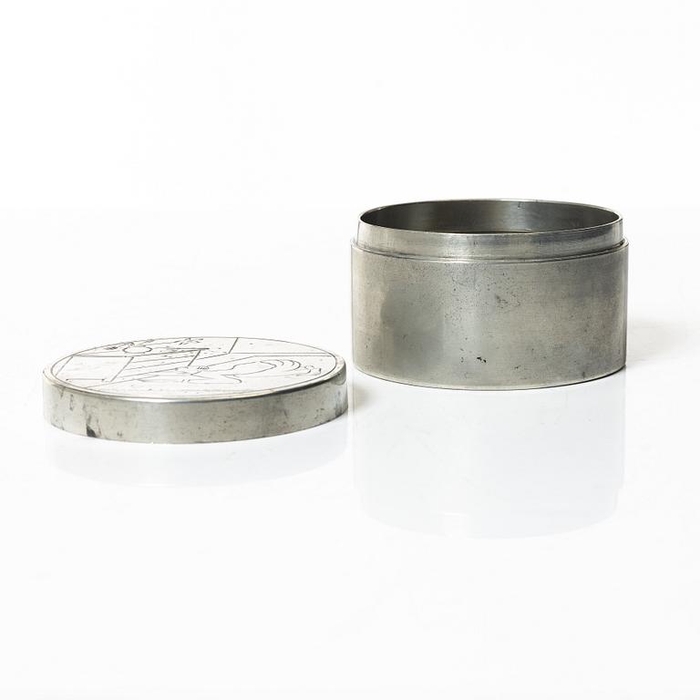 Sylvia Stave, attributed to. A pewter box with cover, CG Hallberg, Stockholm 1929.