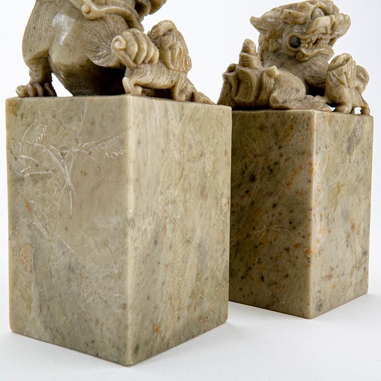 A pair of 19th/20th century Chinese sopastone seals.