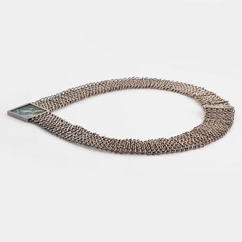 Collier, silver med snäckskal.