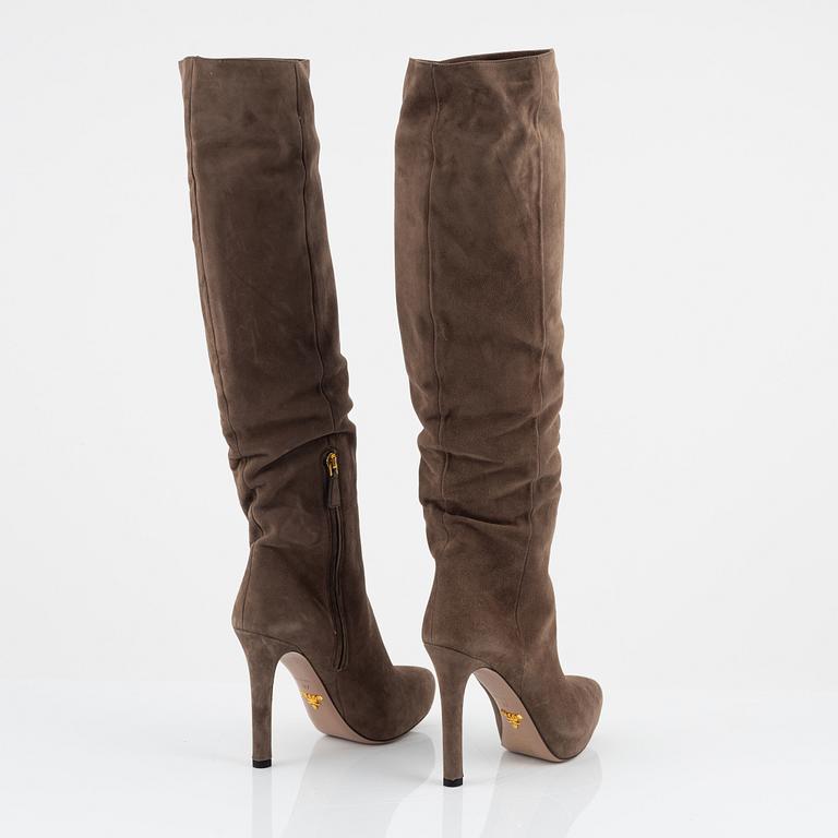 Prada, A pair of brown suede boots, size 37.