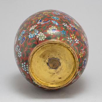 A Chinese cloisonne vase, 20th century.