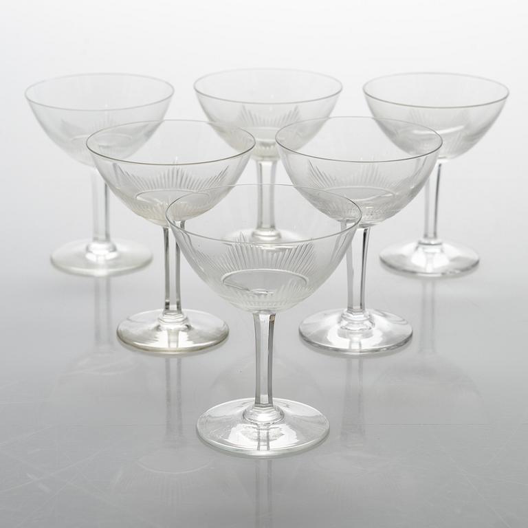 A 18-piece "Marjatta" glassware set, clear crystal, Iittala 1940s.