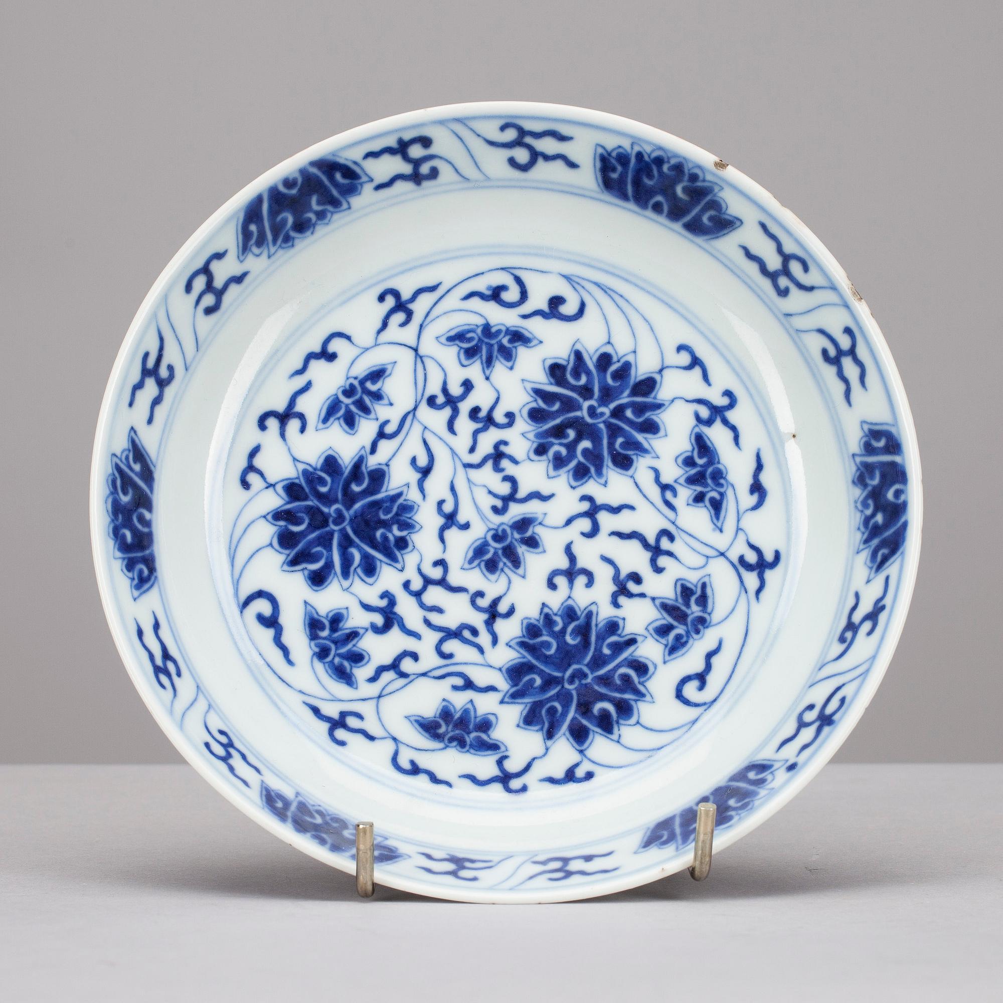 SKÅLFAT, porslin, Qing dynastin, Guangxus sex karaktäreres märke och period (1875-1908).